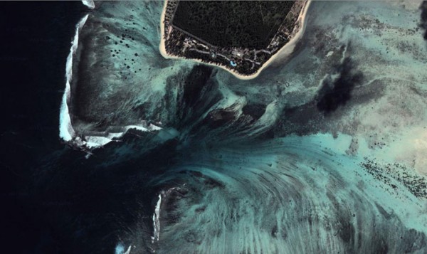 DigitalGlobe/Google Maps