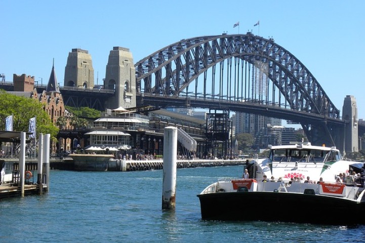 sydney-257350_640