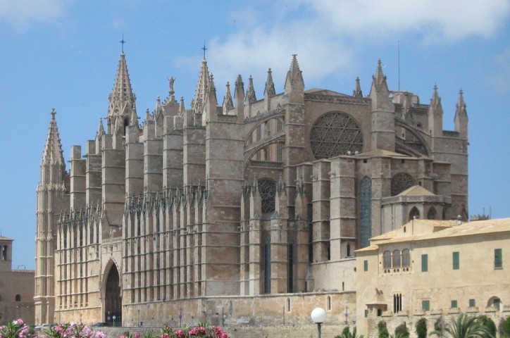 Cathedral_palma_mallorca_spain_2007_08_15